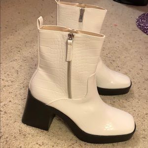 Snakeskin white boohoo chunky booties heels